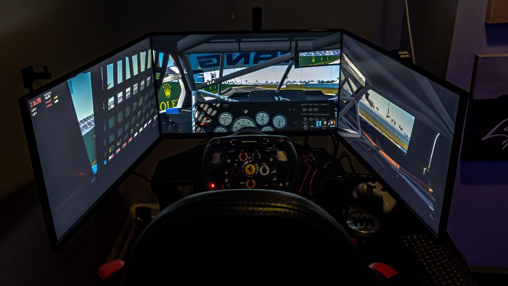 How do I connect Triple Screen Monitors in Sim Racing