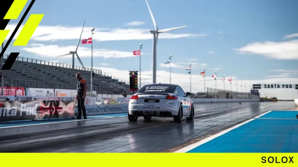 Use the Racing Line Assist