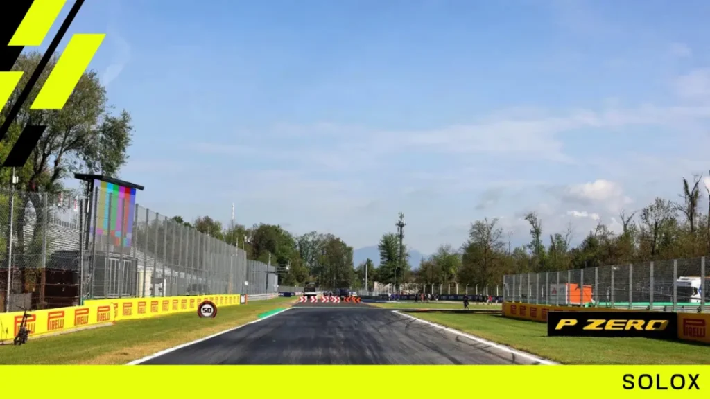 Turn 11 - Curva parabolica