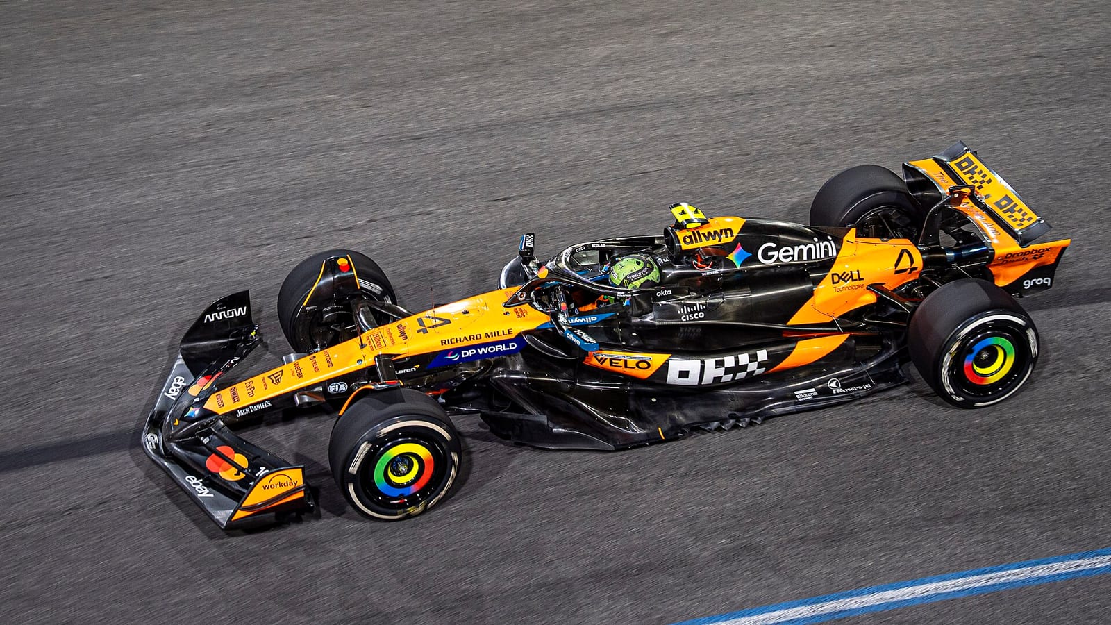 Lando Norris's papaya McLaren MCL39, number 4, seen from above on track at the 2025 Las Vegas Grand Prix