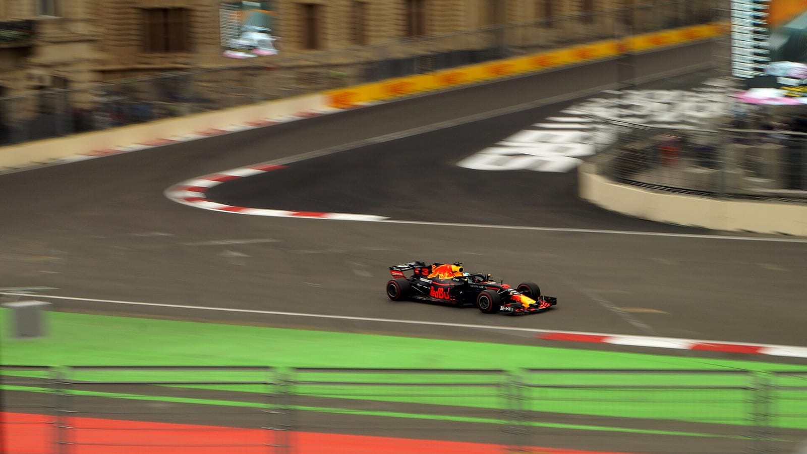 Daniel Ricciardo in the Red Bull RB14 on the exit of a slow corner at the 2018 Azerbaijan Grand Prix